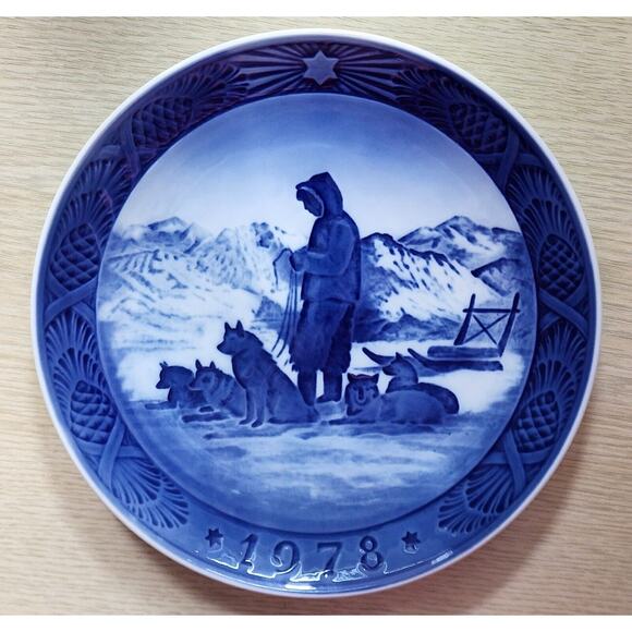 PLATE-ROYAL COPENHAGEN-BLUE CHRISTMAS COLLECTION-GREENLAND SCENERY-1978 - Picture 1 of 7
